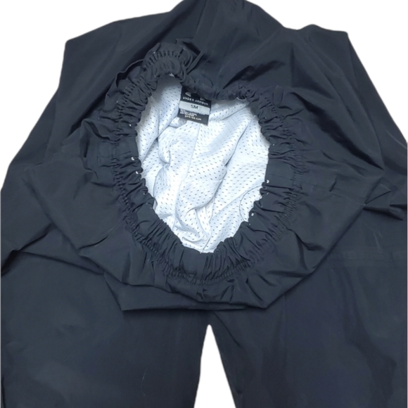 Unisex Black Underarmour lined Gore-tex Track Pants - Picture 6 of 10